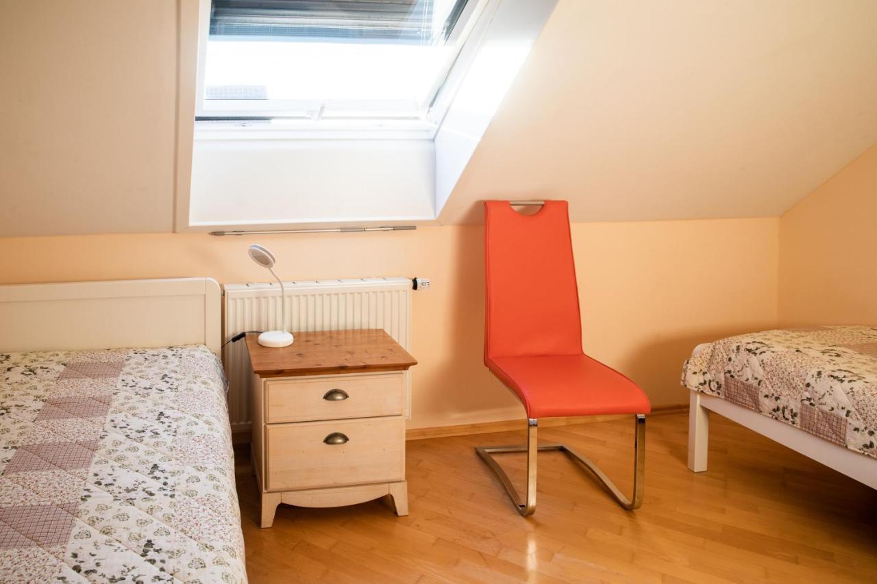 Ferienwohnung Ella Meckenbeuren Exterior foto