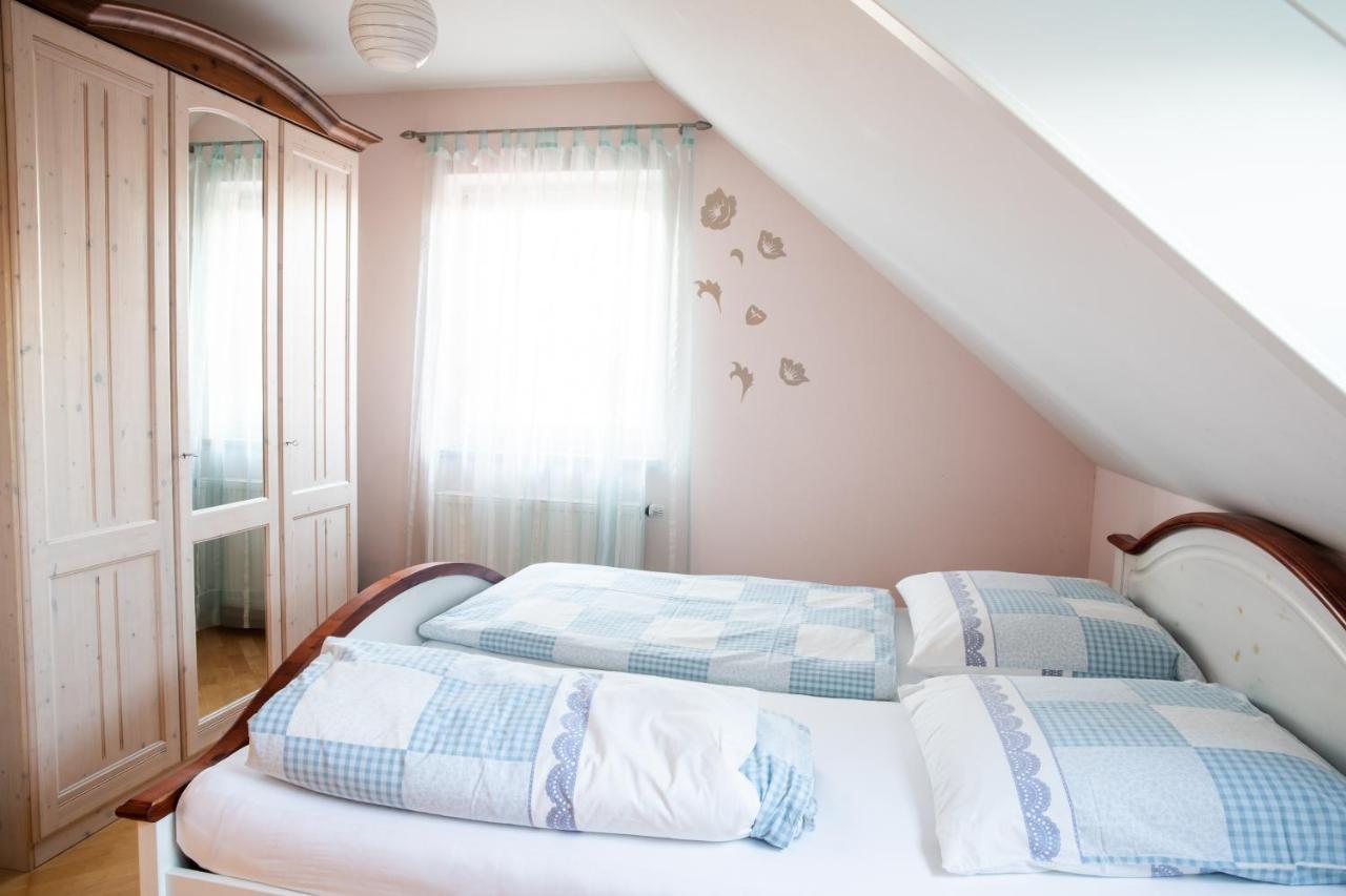 Ferienwohnung Ella Meckenbeuren Exterior foto