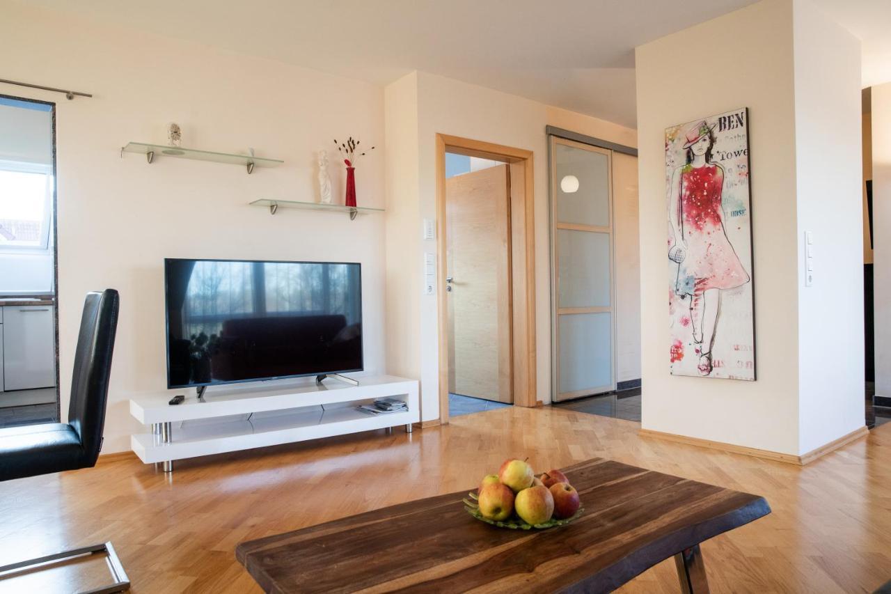 Ferienwohnung Ella Meckenbeuren Exterior foto